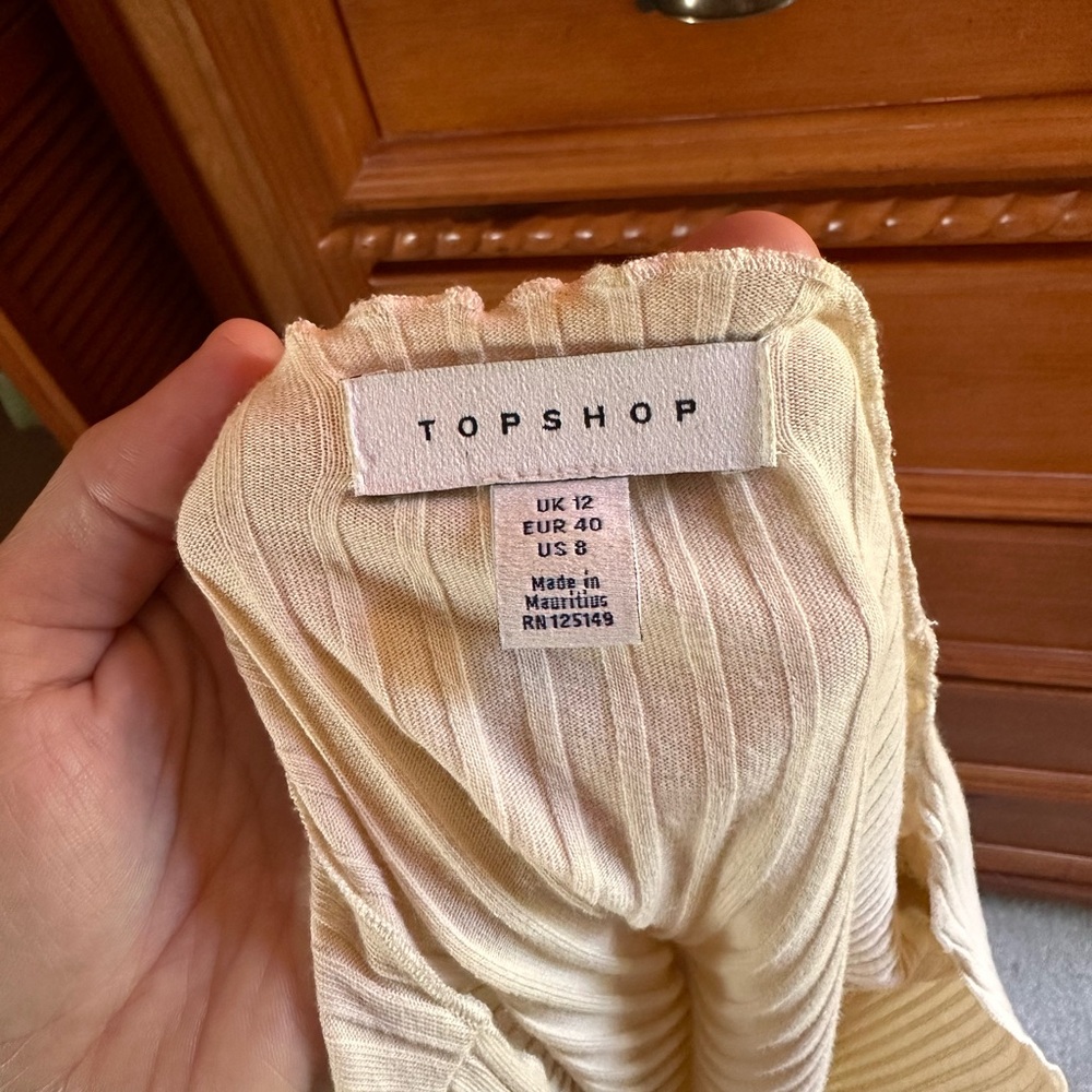 White Ribbed Button-Up Top Sweater - Picture 5 of 6